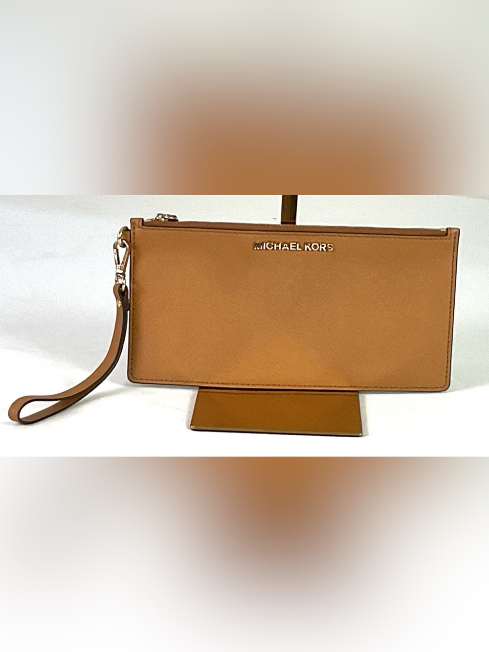 NWOT-Michael Kors, caramel, brown,saffiano leather wristlet